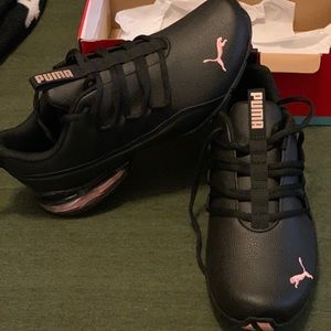 Puma SIZE 8 women’s